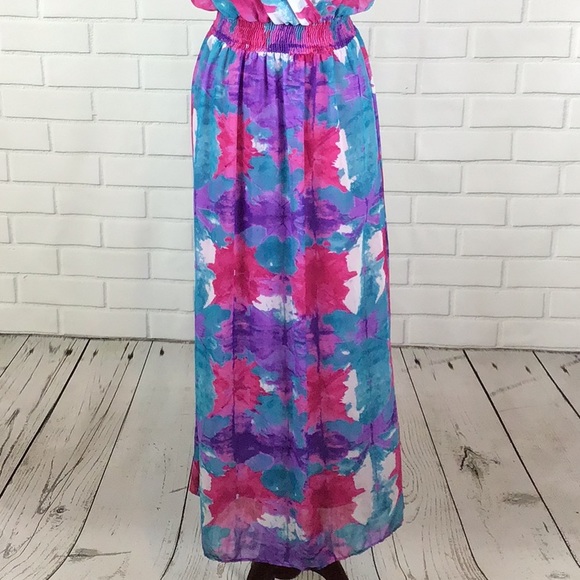 Pretty size 8 dress - Picture 3 of 4